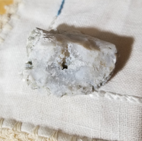 Rough Chalcedony and Quartz from Illinois - Picture 5 of 8